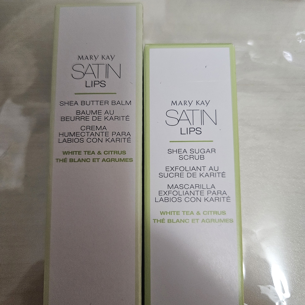 Mary Kay Satin Lips Shea Butter Balm & Sugar Scrub - White, Light Green Accents
